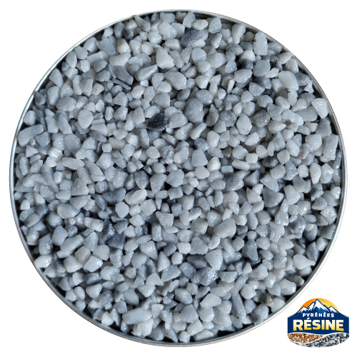 resine-moquette-pierre-gomme-echantillon-couleur-gris-clair