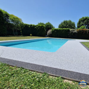 moquette-pierre-laloubere-tour-piscine