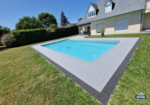 resine-moquette-pierre-laloubere-piscine-terrasse