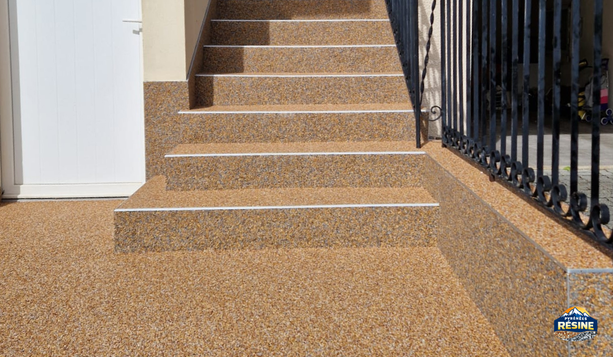 moquette-pierre-escaliers-terrasse-laloubere
